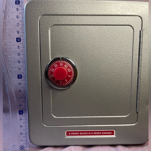 Mini-Safe/Toy Safe - Picture 3 of 5